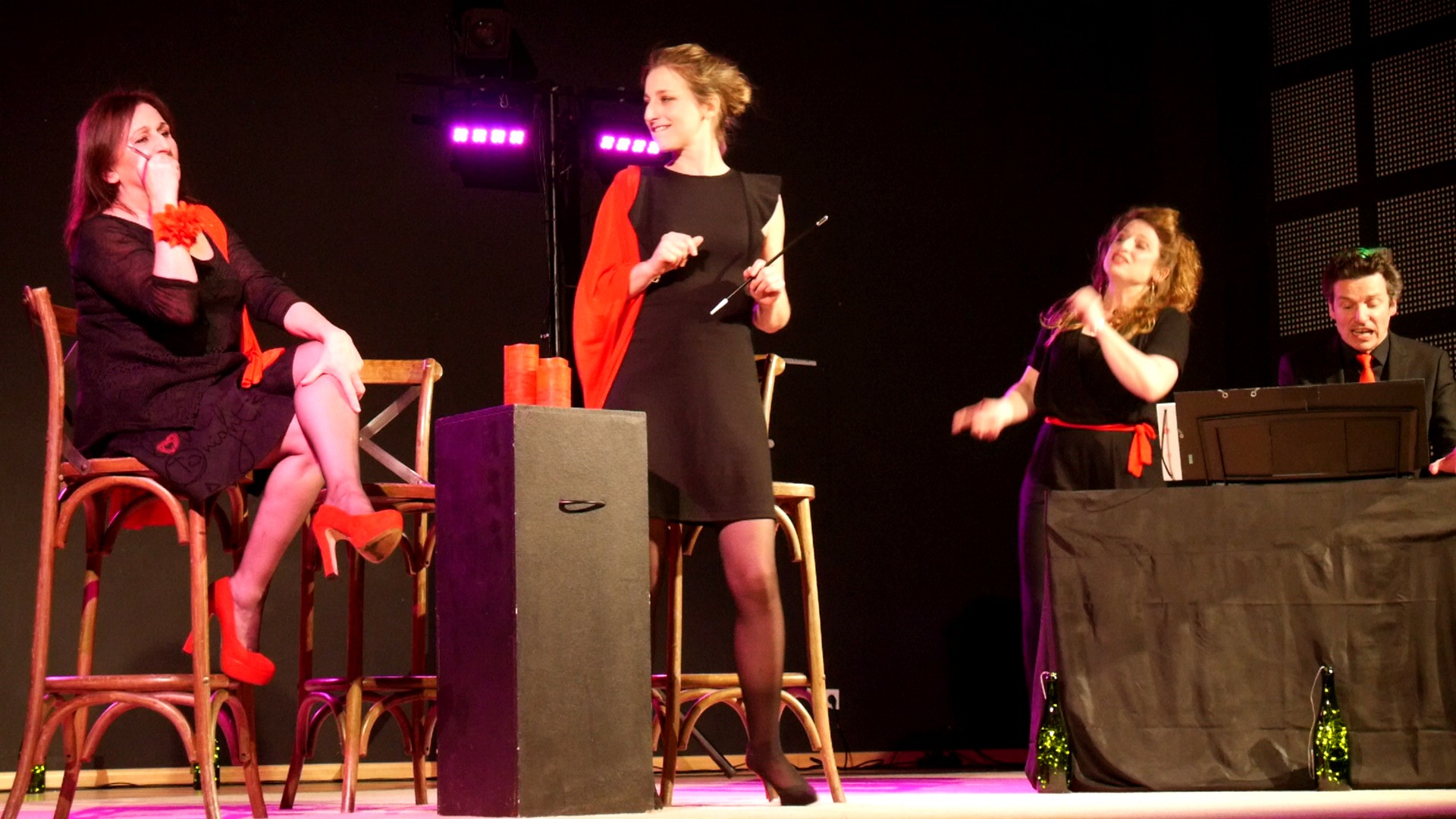 à la Maison de la Culture de Sainte Gemme Moronval (28)