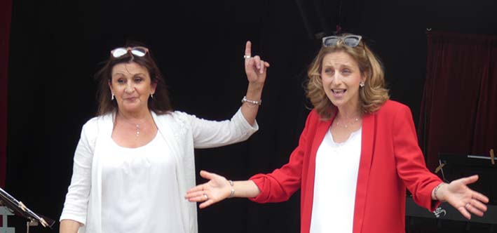 Place de la Mairie de Courville-sur-Eure (28)