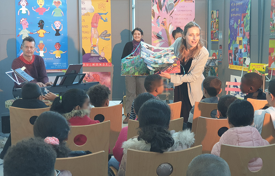 à la Salle de l'AGORA de Vernouillet (28)