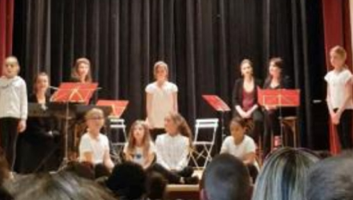 à la Salle des Fêtes de Nogent-le-Roi (28)