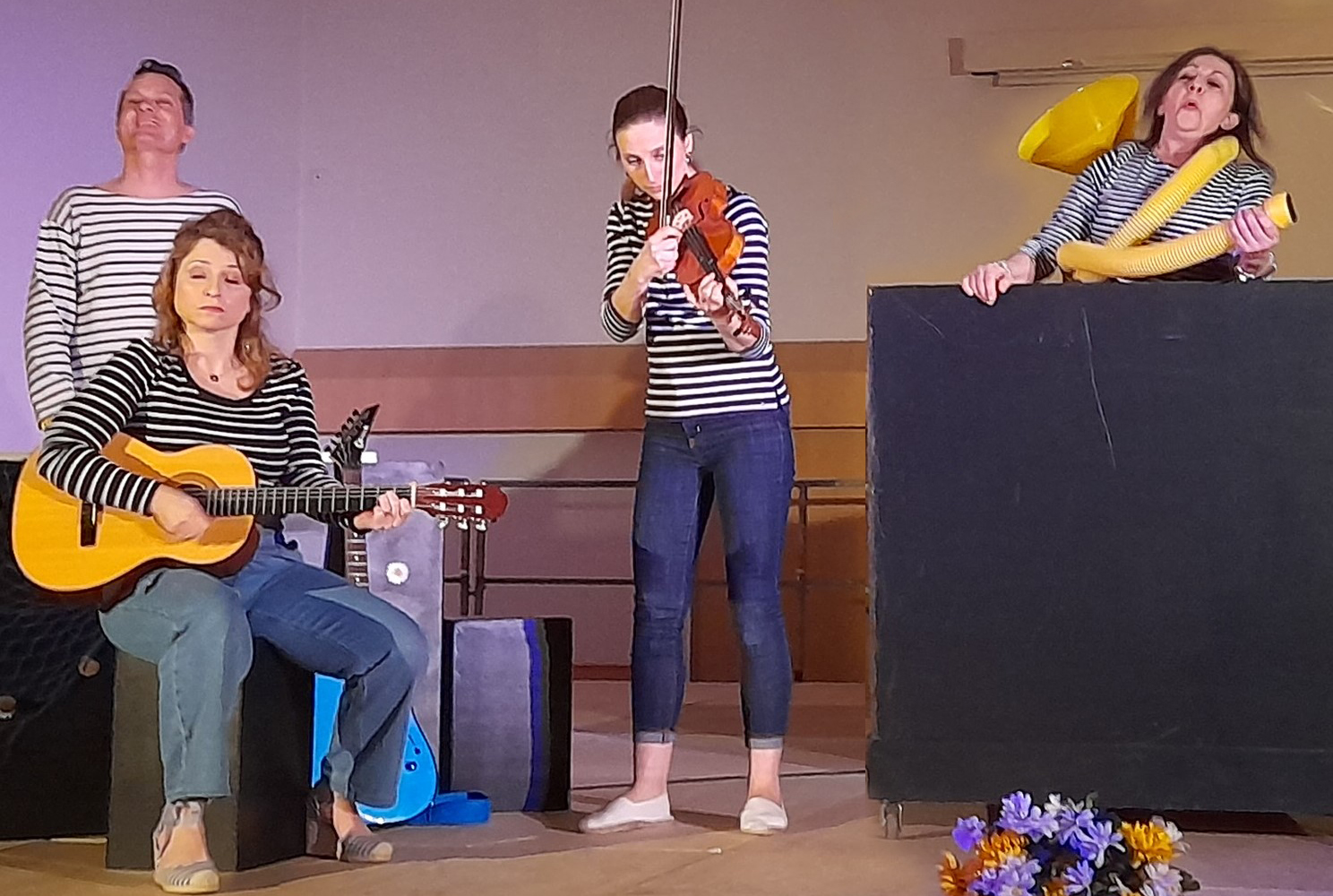 à la Salle des Fêtes de Barjouville (28)