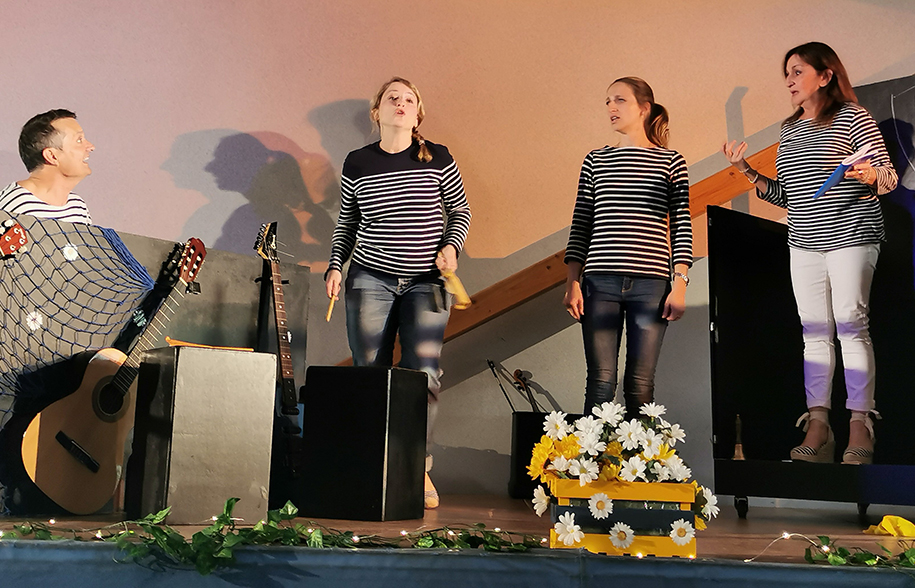 à salle des Fêtes de Courtalain (28)