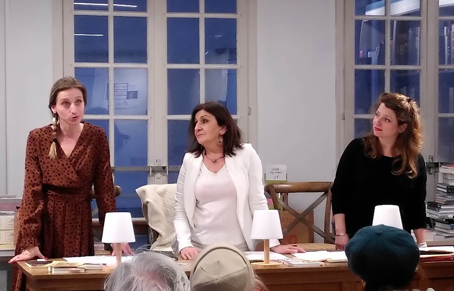 "dans le cadre du Printemps des Poètes au Grand Hall de la librairie L'Esperluète à Chartres (28000)"